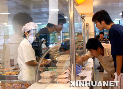 清华大学等单位被命名为北京市食品安全示范单位