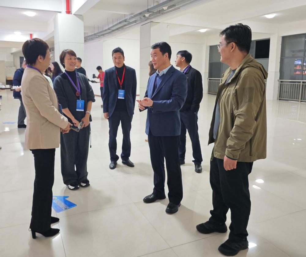 5e1c60677d98062494fd5a7dc0aaf5b