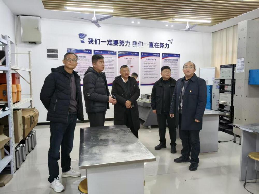 85deb40606036b097690ea68a29237ec