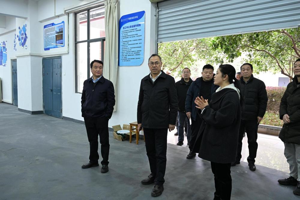 81e2d410f818f38c76fc00b2d1baca29