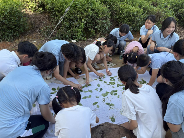 以茶润童心 &nbsp;&nbsp;&nbsp;以劳育成长——&nbsp;九江职业大学“心田自然”志愿服务队深耕乡村美育课堂