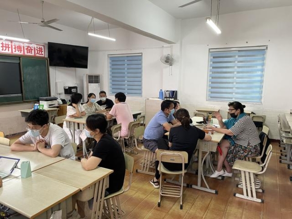 上海中考复读学校竟然变得抢手,报名靠预约
