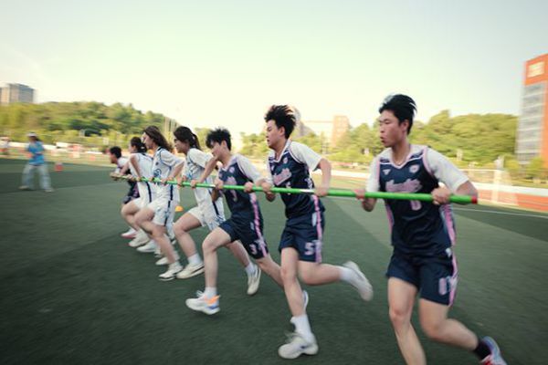 同学们热情参与校园心理文化节活动_副本_副本 同学们热情参与校园心理文化节活动_副本_副本